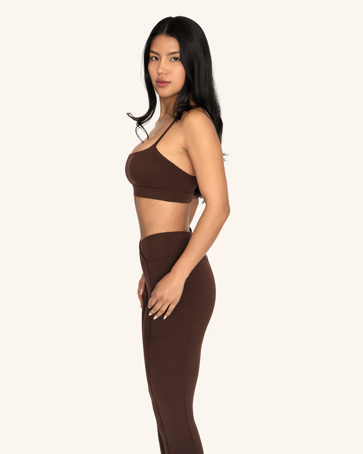 front | grounded cocoa