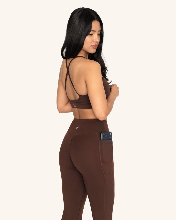 front | grounded cocoa