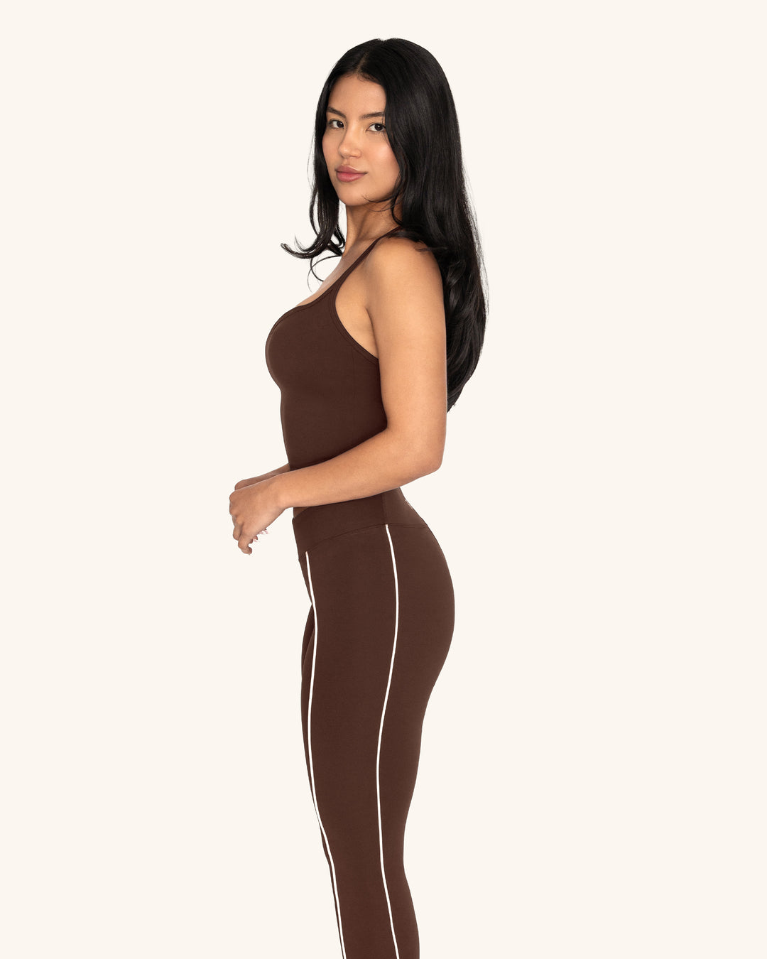 front | grounded cocoa